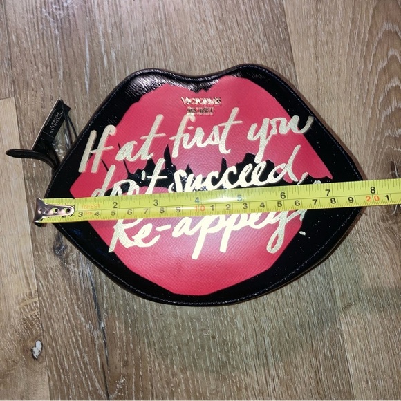 Victoria's Secret Lip-Shaped Cosmetic Pouch bag - Picture 4 of 6